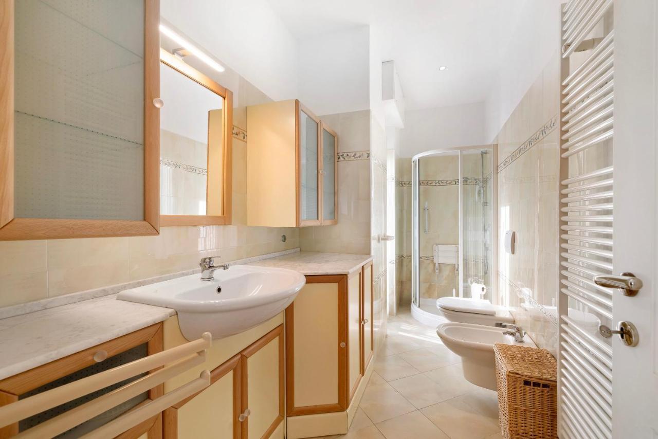 Apartamento Attico Cielo E Mare Spotorno Exterior foto